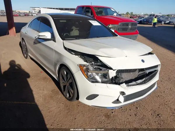 WDDSJ4EB8JN612447 2018 MERCEDES-BENZ CLA-KLASSE - Image 1