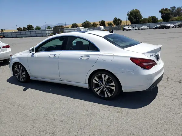 WDDSJ4EB8KN744108 2019 MERCEDES-BENZ CLA-KLASSE - Image 2