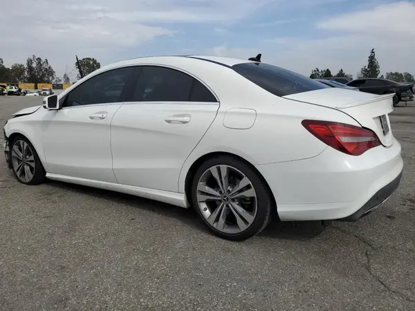 WDDSJ4EB8KN775780 2019 MERCEDES-BENZ CLA-KLASSE - Image 2