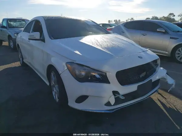 WDDSJ4EB9HN437068 2017 MERCEDES-BENZ CLA-KLASSE - Image 1