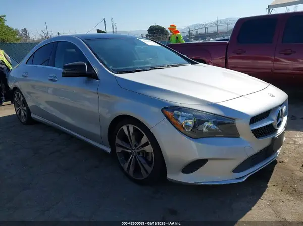 WDDSJ4EB9JN631508 2018 MERCEDES-BENZ CLA-KLASSE - Image 1