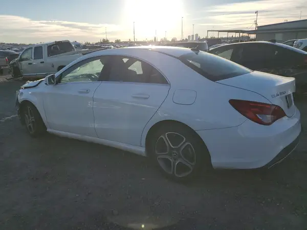 WDDSJ4EBXKN768071 2019 MERCEDES-BENZ CLA-KLASSE - Image 2