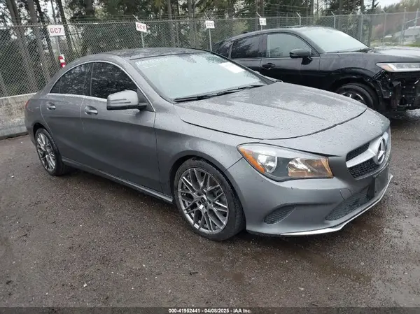 WDDSJ4GB0JN574127 2018 MERCEDES-BENZ CLA-KLASSE - Image 1