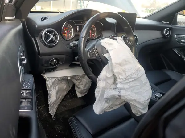 WDDSJ4GB0KN770439 2019 MERCEDES-BENZ CLA-KLASSE - Image 8