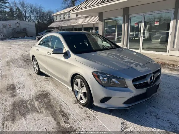 WDDSJ4GB2JN507884 2018 MERCEDES-BENZ CLA-KLASSE - Image 1