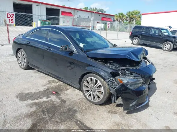 WDDSJ4GB3JN631517 2018 MERCEDES-BENZ CLA-KLASSE - Image 1