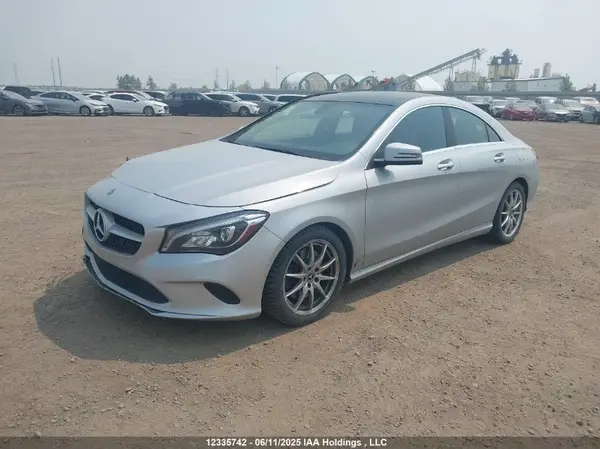 WDDSJ4GB4JN560750 2018 MERCEDES-BENZ CLA-KLASSE - Image 2