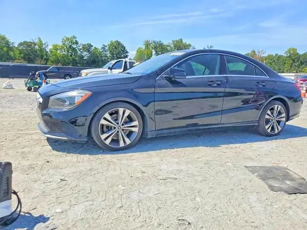 WDDSJ4GB6KN723982 2019 MERCEDES-BENZ CLA-KLASSE - Image 1