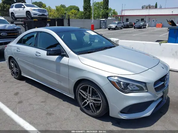 WDDSJ4GB7JN572567 2018 MERCEDES-BENZ CLA-KLASSE - Image 1