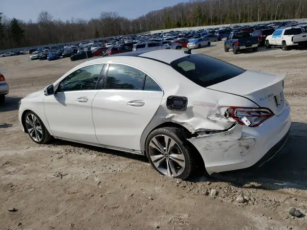WDDSJ4GB7KN724218 2019 MERCEDES-BENZ CLA-KLASSE - Image 2