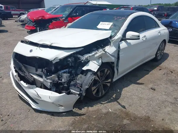 WDDSJ4GB8JN665517 2018 MERCEDES-BENZ CLA-KLASSE - Image 2