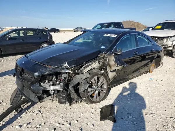WDDSJ4GB8KN744137 2019 MERCEDES-BENZ CLA-KLASSE - Image 1