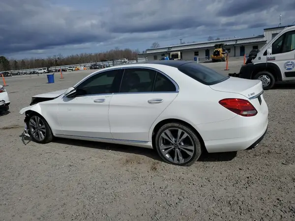 WDDWF4JB0JR422451 2018 MERCEDES-BENZ C-KLASSE - Image 2