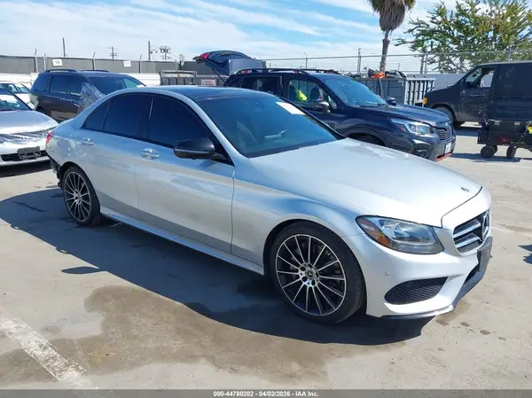 WDDWF4JB1JR400779 2018 MERCEDES-BENZ C-KLASSE - Image 1
