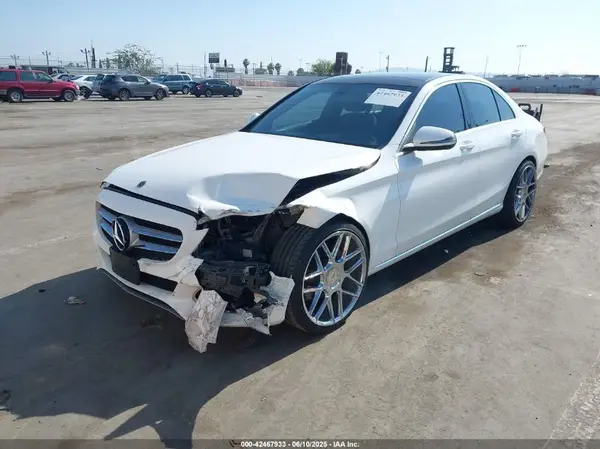 WDDWF4JB1JR410762 2018 MERCEDES-BENZ C-KLASSE - Image 2