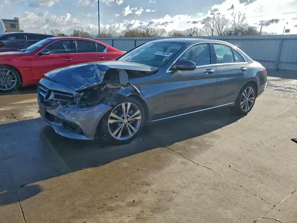 WDDWF4JB2HR281974 2017 MERCEDES-BENZ C-KLASSE - Image 1