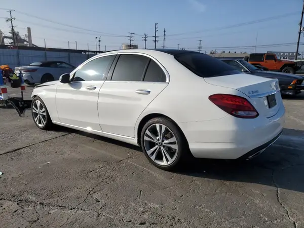 WDDWF4JB2JR395558 2018 MERCEDES-BENZ C-KLASSE - Image 2