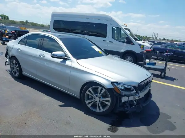 WDDWF4JB4JR316715 2018 MERCEDES-BENZ C-KLASSE - Image 1