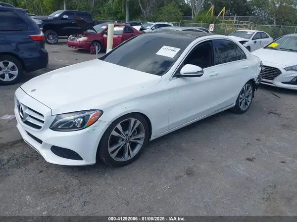 WDDWF4JB4JR346877 2018 MERCEDES-BENZ C-KLASSE - Image 2
