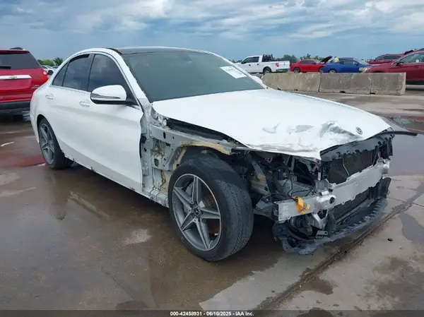 WDDWF4JB6JR373532 2018 MERCEDES-BENZ C-KLASSE - Image 1
