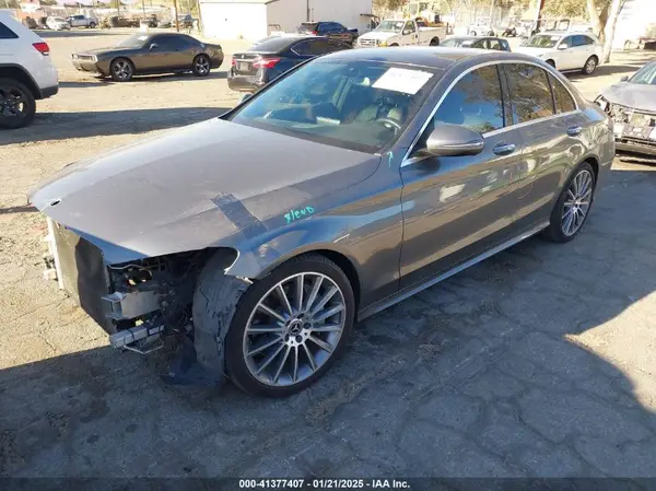 WDDWF4JB6JR405492 2018 MERCEDES-BENZ C-KLASSE - Image 2