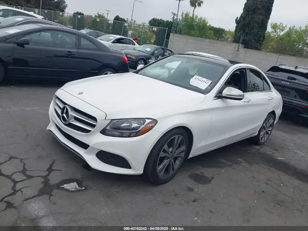 WDDWF4JB7JR411673 2018 MERCEDES-BENZ C-KLASSE - Image 2