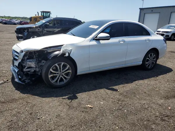 WDDWF4KB0JR319755 2018 MERCEDES-BENZ C-KLASSE - Image 1