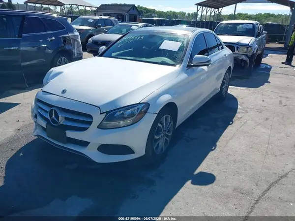 WDDWF4KB2JR335052 2018 MERCEDES-BENZ C-KLASSE - Image 2