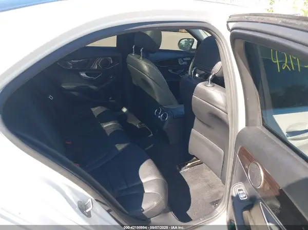 WDDWF4KB2JR335052 2018 MERCEDES-BENZ C-KLASSE - Image 8