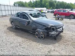 WDDWF4KB2JR407870 2018 MERCEDES-BENZ C-KLASSE