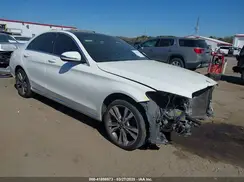 WDDWF4KB4JR418482 2018 MERCEDES-BENZ C-KLASSE