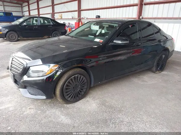 WDDWF4KBXHR250373 2017 MERCEDES-BENZ C-KLASSE - Image 2