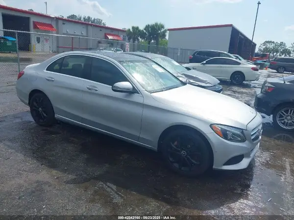 WDDWF4KBXJR318385 2018 MERCEDES-BENZ C-KLASSE - Image 1