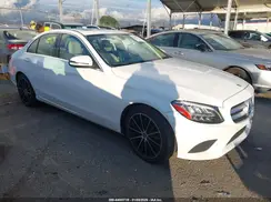 WDDWF8DB5KR518130 2019 MERCEDES-BENZ C-KLASSE