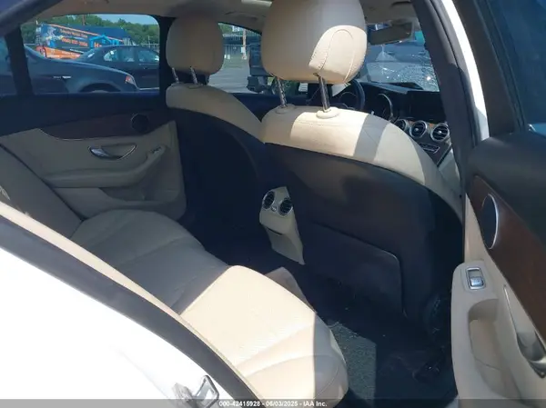 WDDWF8EB7KR483606 2019 MERCEDES-BENZ C-KLASSE - Image 8
