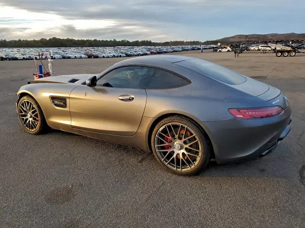 WDDYJ7JA2JA018453 2018 MERCEDES-BENZ AMG GT - Image 2