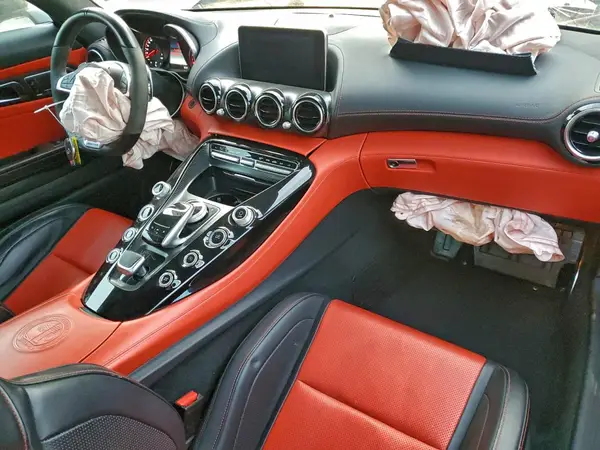 WDDYJ7JA2JA018453 2018 MERCEDES-BENZ AMG GT - Image 8