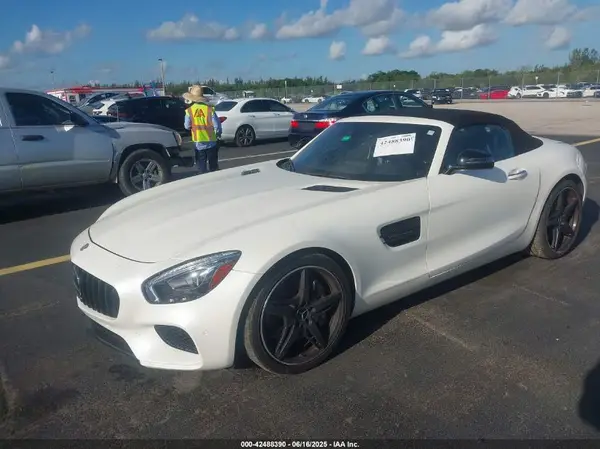 WDDYK7HA0JA018650 2018 MERCEDES-BENZ AMG GT - Image 2