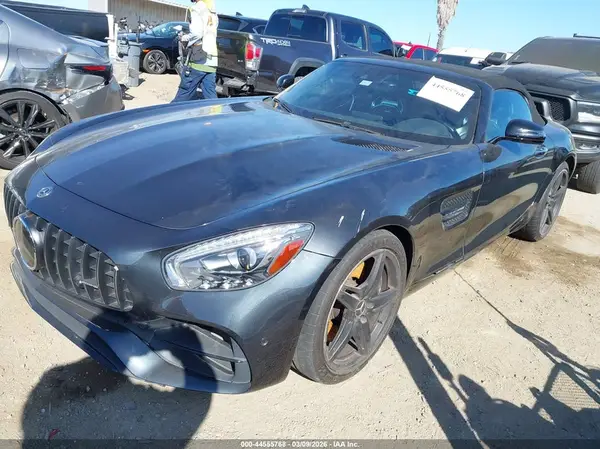 WDDYK7HA1JA020164 2018 MERCEDES-BENZ AMG GT - Image 2