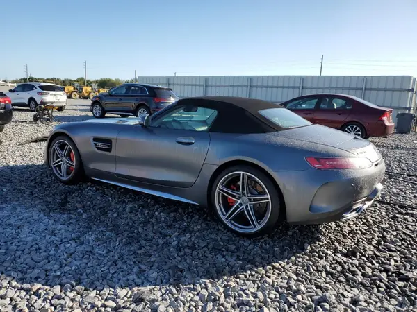 WDDYK8AA1JA015921 2018 MERCEDES-BENZ AMG GT - Image 2