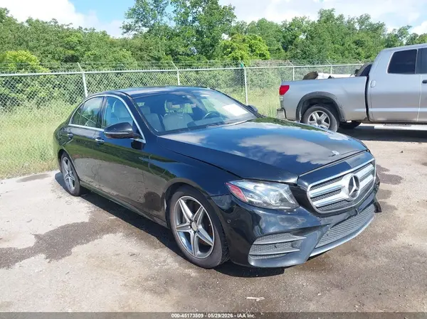 WDDZF4JB0HA056447 2017 MERCEDES-BENZ E-KLASSE - Image 1