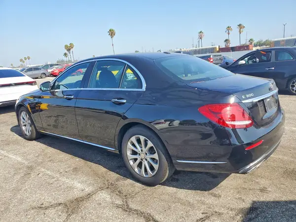 WDDZF4JB0HA069554 2017 MERCEDES-BENZ E-KLASSE - Image 2