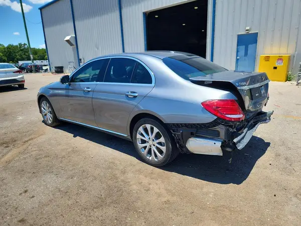 WDDZF4JB0HA098701 2017 MERCEDES-BENZ E-KLASSE - Image 2
