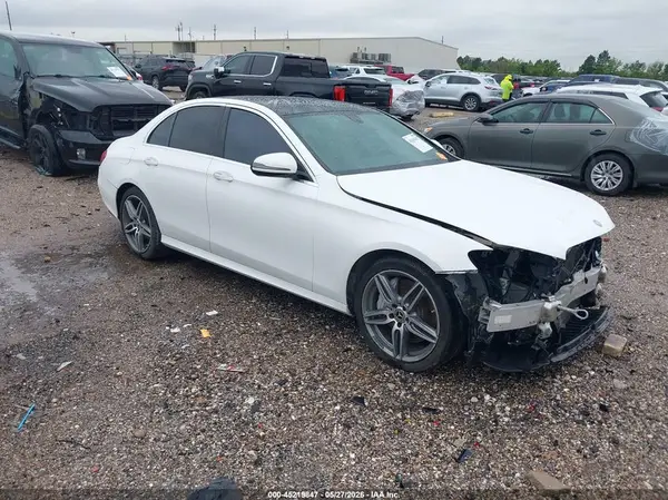 WDDZF4JB0HA112189 2017 MERCEDES-BENZ E-KLASSE - Image 1
