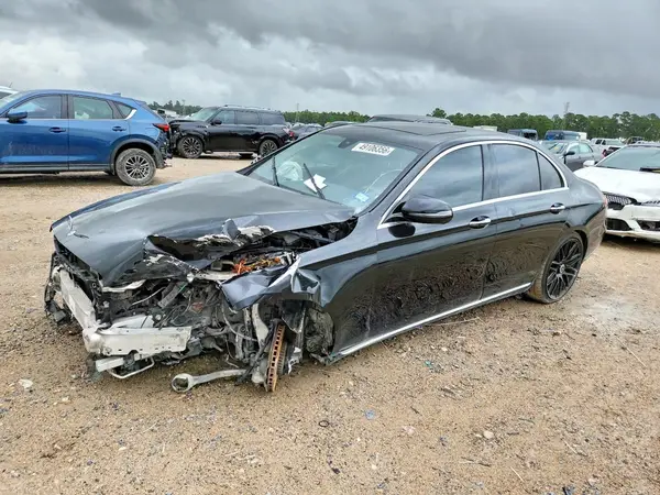 WDDZF4JB0HA146195 2017 MERCEDES-BENZ E-KLASSE - Image 1