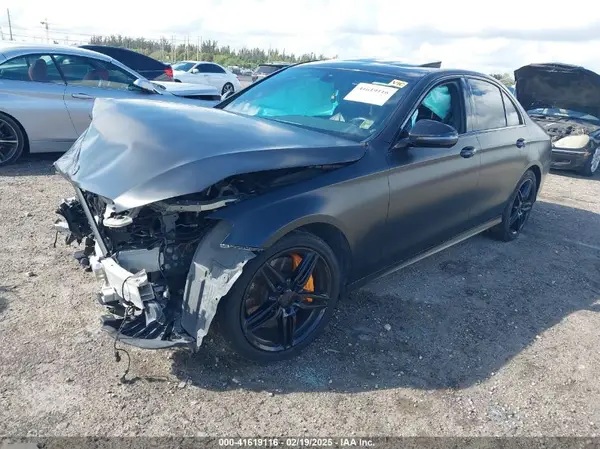 WDDZF4JB0HA185319 2017 MERCEDES-BENZ E-KLASSE - Image 2