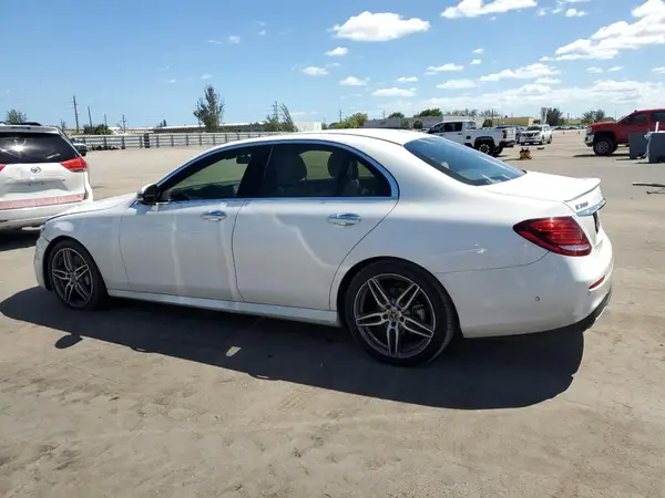 WDDZF4JB0HA257569 2017 MERCEDES-BENZ E-KLASSE - Image 2