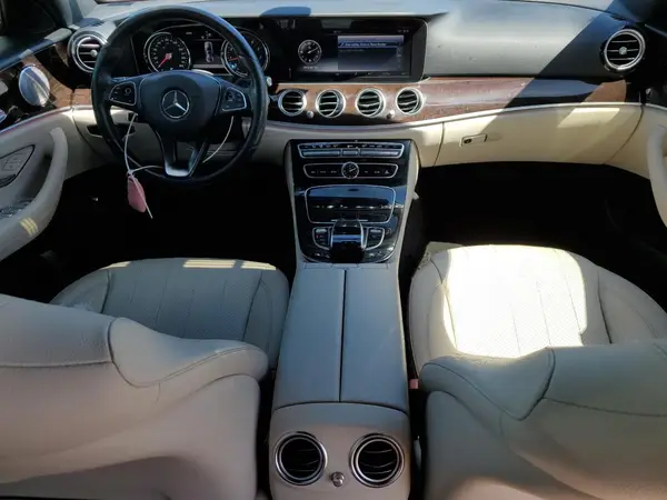 WDDZF4JB0HA257569 2017 MERCEDES-BENZ E-KLASSE - Image 8