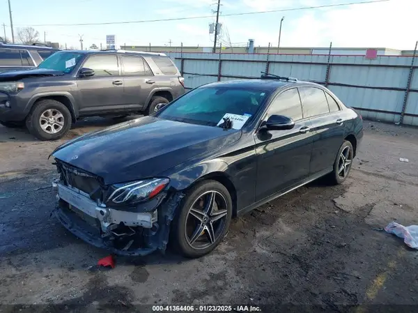 WDDZF4JB0JA299018 2018 MERCEDES-BENZ E-KLASSE - Image 2