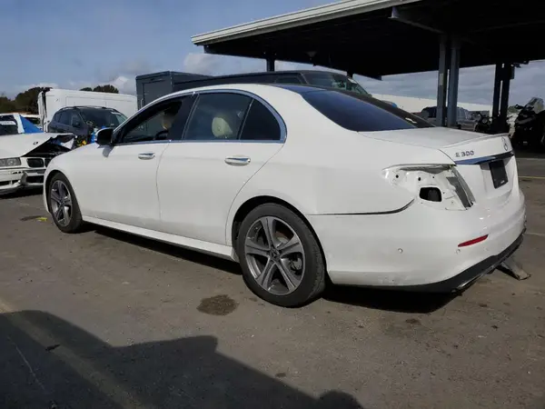 WDDZF4JB0JA316254 2018 MERCEDES-BENZ E-KLASSE - Image 2